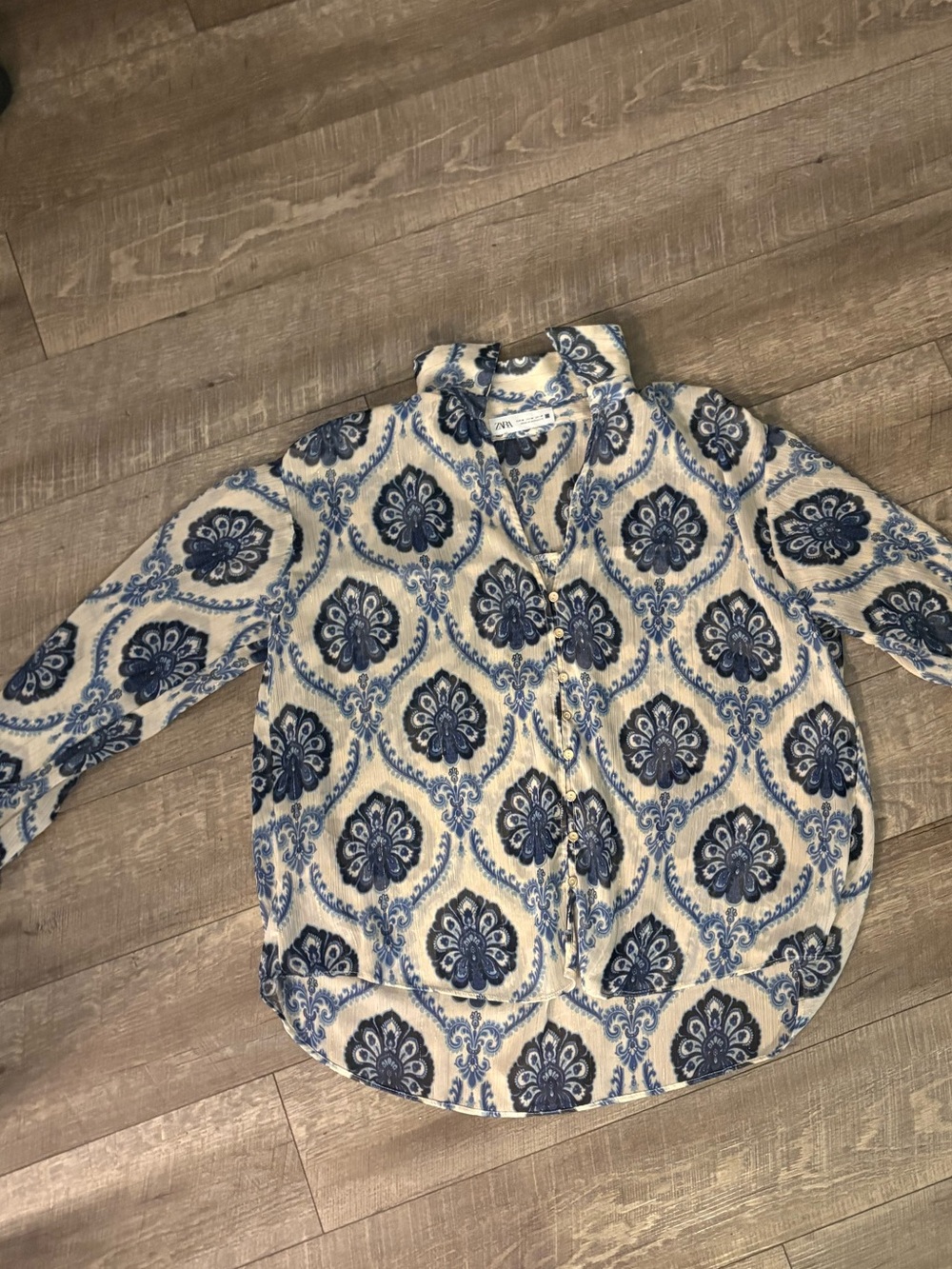 Zara Cream and Blue Paisley Button-Down Shirt